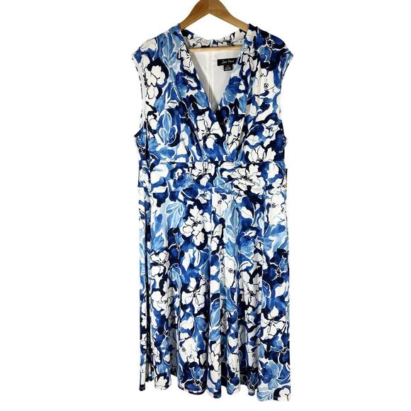 Jessica Howard Tonal Floral Jersey Surplice Dress Size 22W - Picture 2 of 10